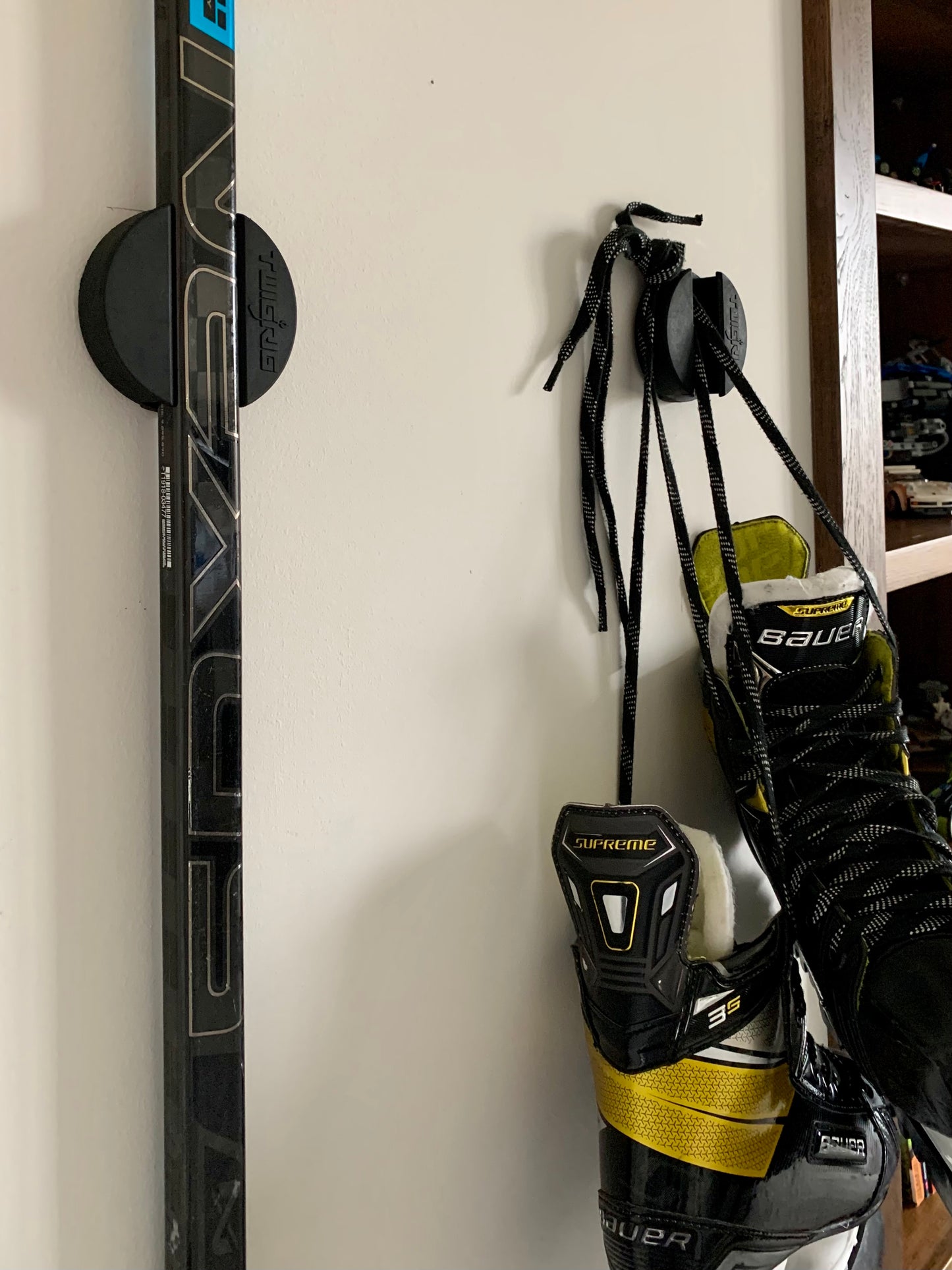 TwigRig Hockey Stick Holder